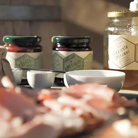 Bed & Breakfast La Casa Di Paglia 3*