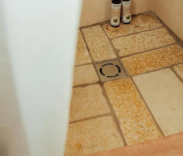 La Casa Di Paglia 3*