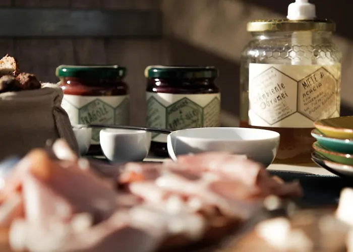 Bed & Breakfast La Casa Di Paglia 3*