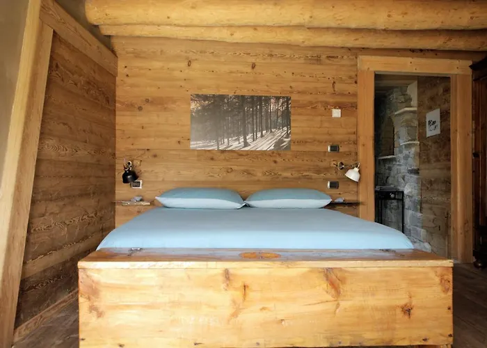 Bed & Breakfast La Casa Di Paglia 3*